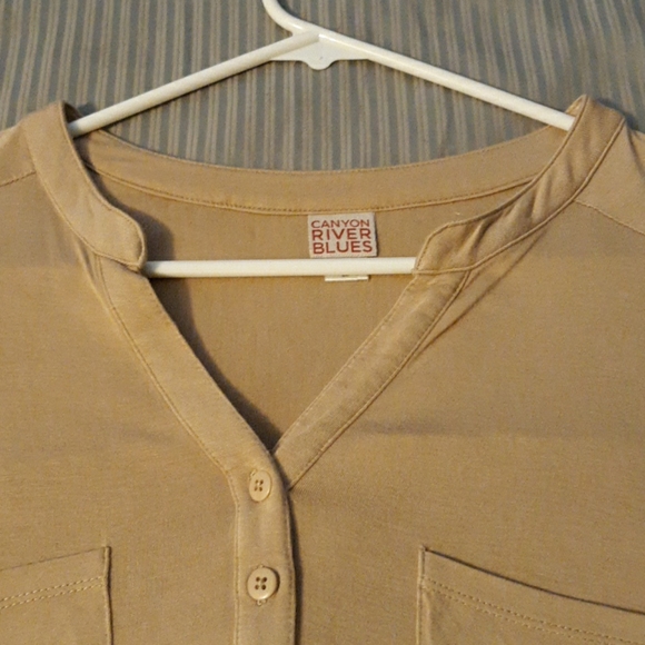 Blouse - Picture 2 of 4